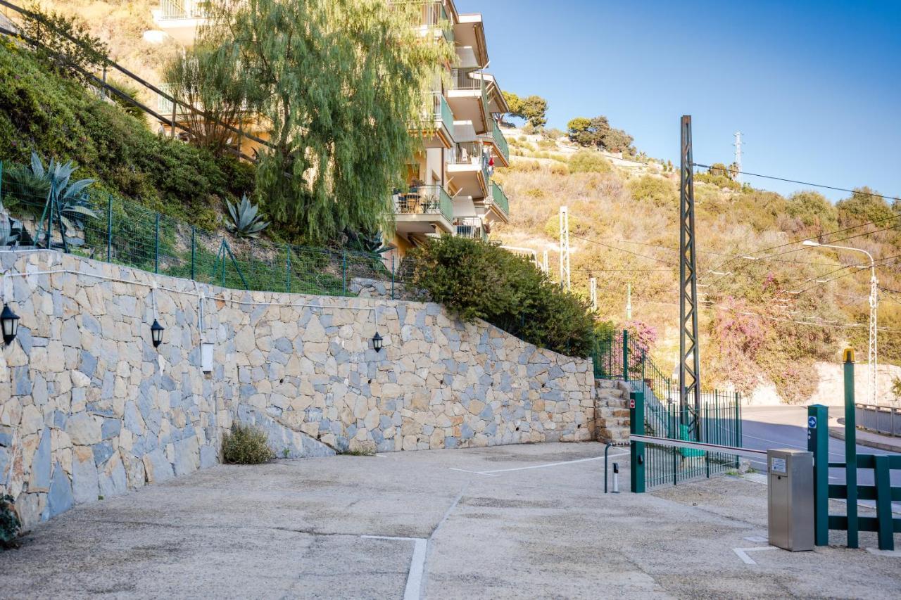 116 - Casa Colorata Vista Mare, 500M Dalla Spiaggia - Parcheggio Privato Gratis Incluso Оспедалети Екстериор снимка
